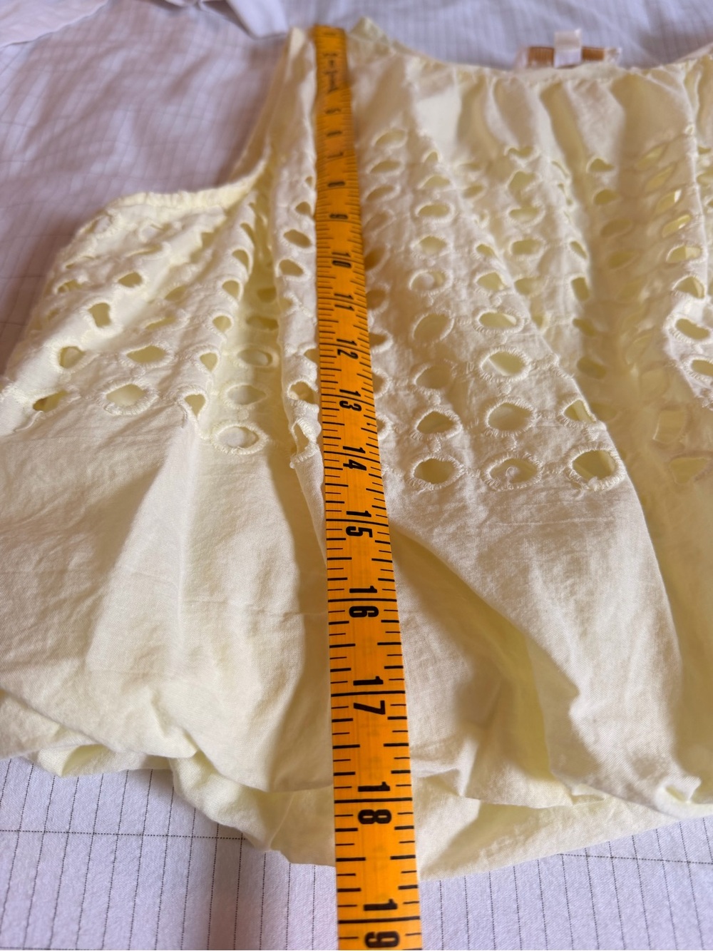 Eyelet Light Yellow Midi Skirt Set - Sz L - Picture 7 of 8